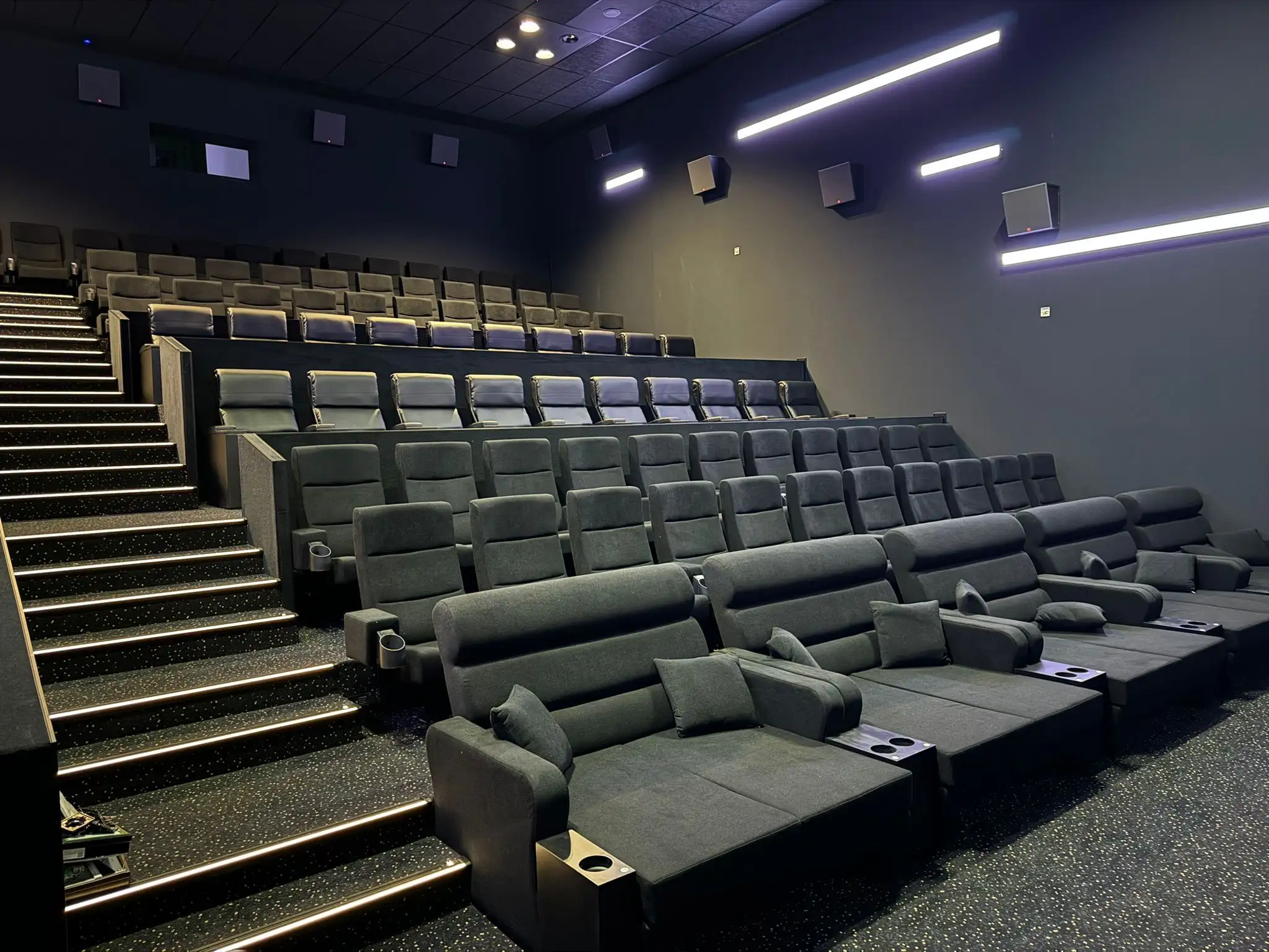 Sinema Salonları İçin Kanepe Çözümleri